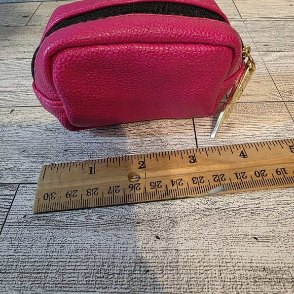 Betsy Johnson Boombox Coin Purse - Picture 3 of 3